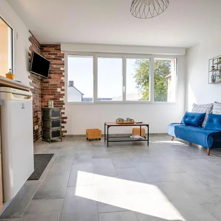 Spacious Farmhouse In With Garden Lison