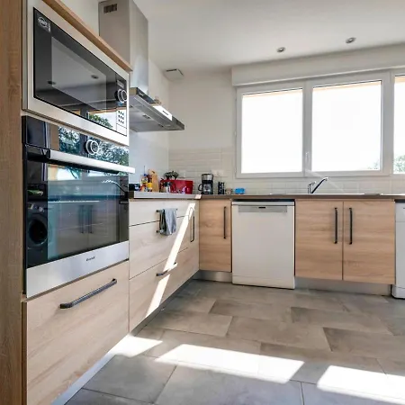 Spacious Farmhouse In With Garden Feriehus *